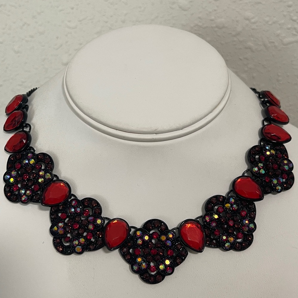 Statement Necklace Red Rhinestone Black Gunmetal Tone Dramatic Collar